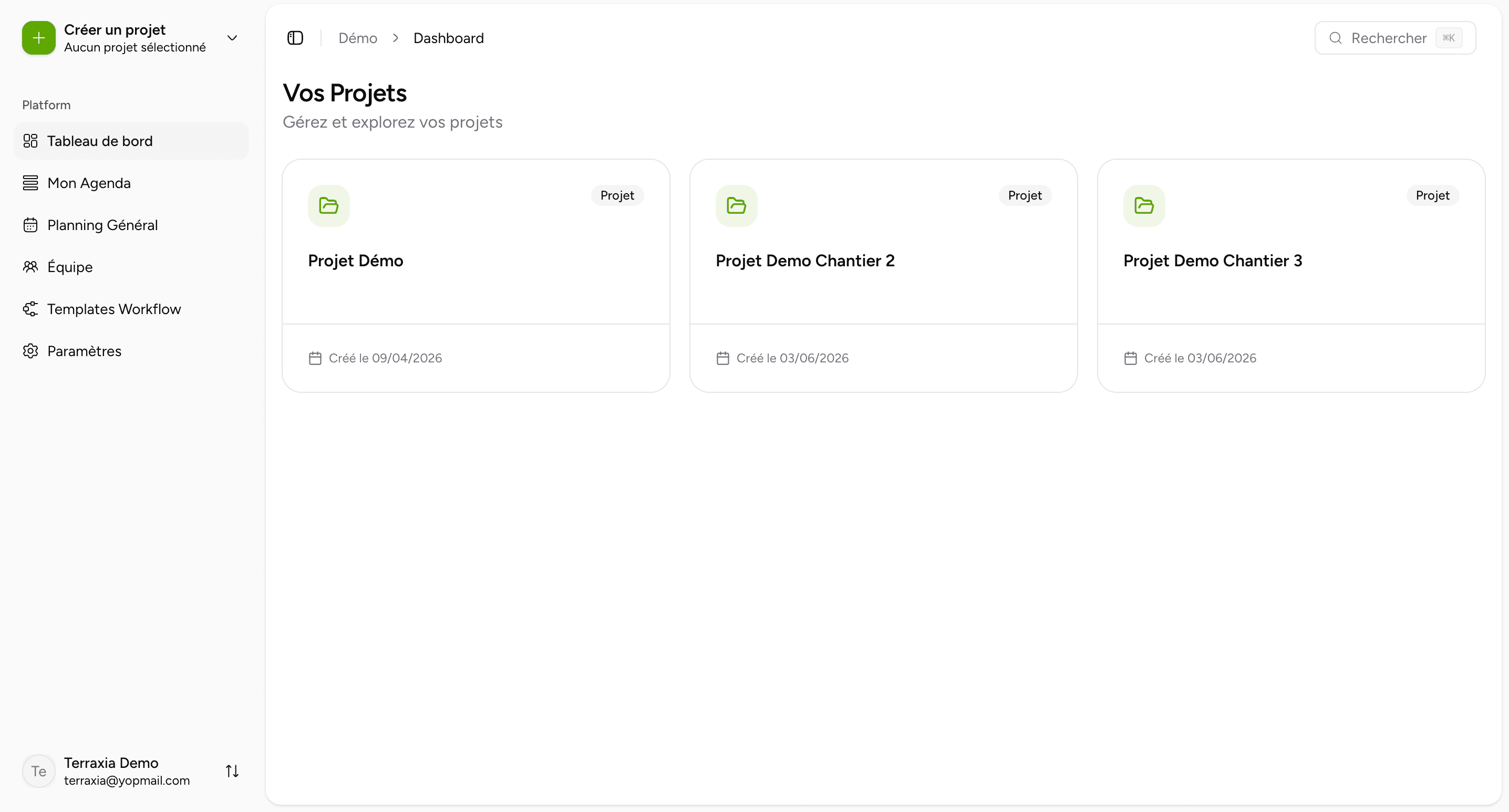 Vue d'ensemble des chantiers actifs dans Terraxia avec statuts et indicateurs